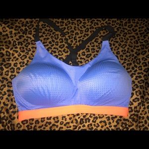 Victoria’s Secret Sports Bra Size 36 D